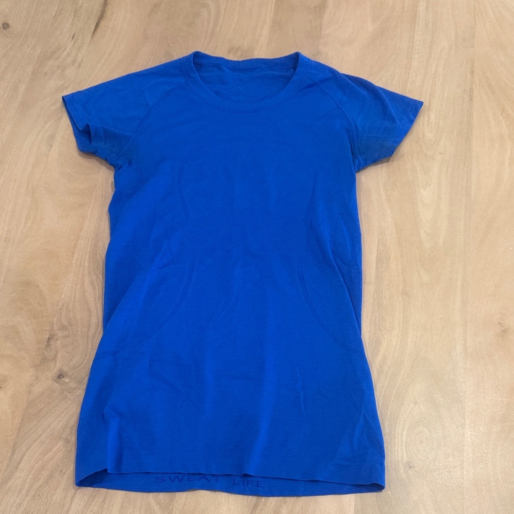 Lululemon top